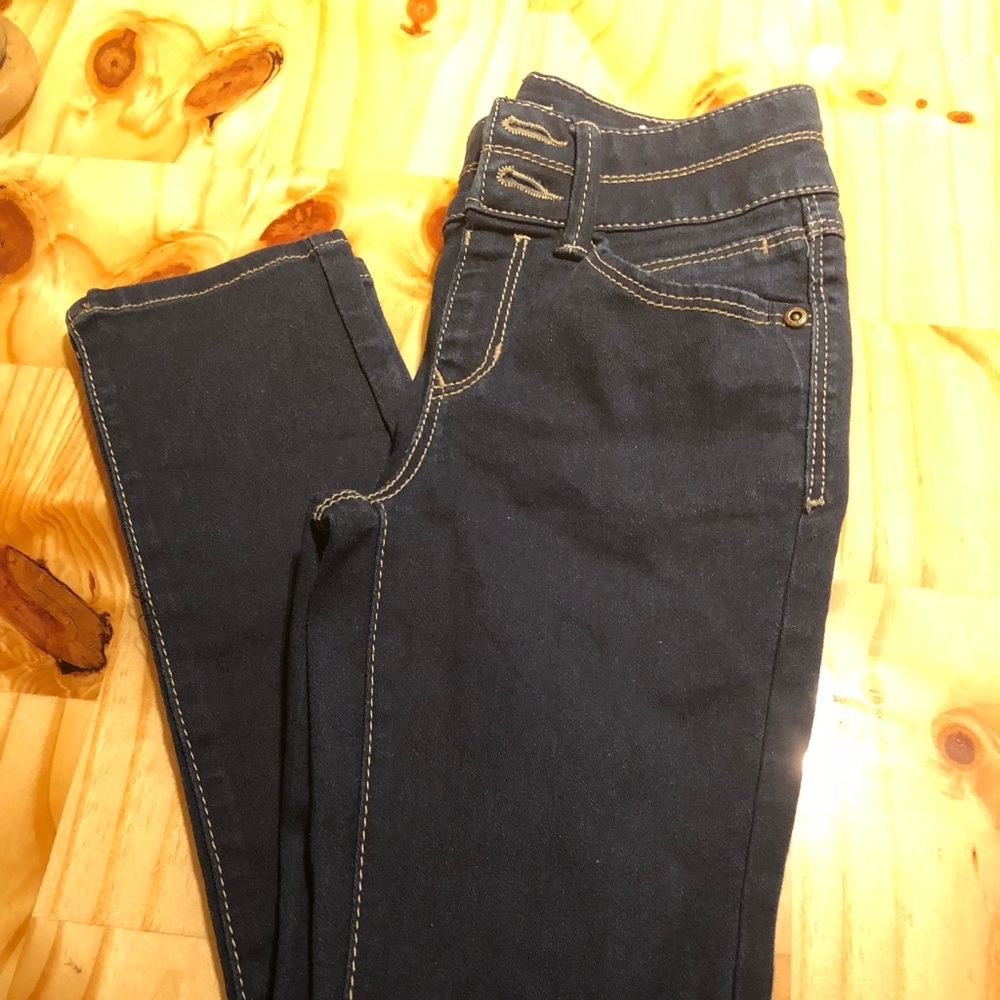 Girls size 8 mudd jeans